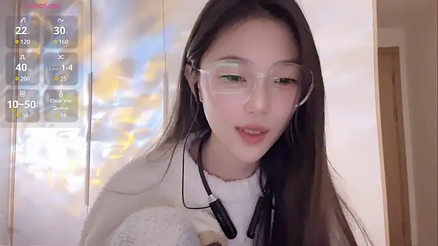 Snapshot of Sweet-Angel999 chatting on February 27, 2025, 2:21 pm Sweet-Angel999 online show from February 27, 2025, 2:21 pm