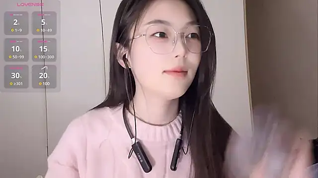 Snapshot of Sweet-Angel999 chatting on March 18, 2025, 2:26 pm Sweet-Angel999 online show from March 18, 2025, 2:26 pm