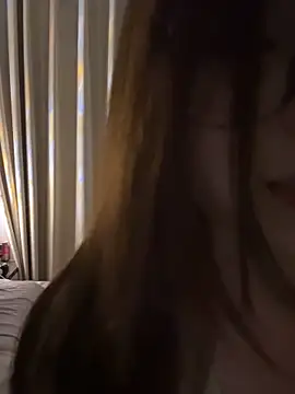 Snapshot of Sweet-Angel999 chatting on November 22, 2025, 3:55 pm Sweet-Angel999 online show from November 22, 2025, 3:55 pm