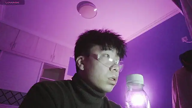 shuai321 online show from January 16, 2026, 4:44 pm