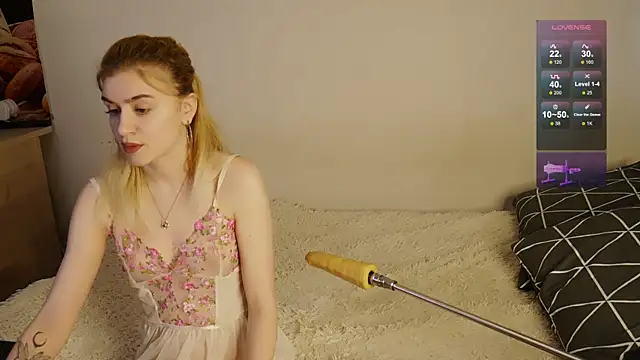 ley tori online show from April 4, 2026, 2:54 am