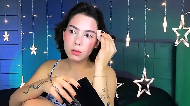 Stacy Gonzales  online show from October 26, 2025, 6:30 am