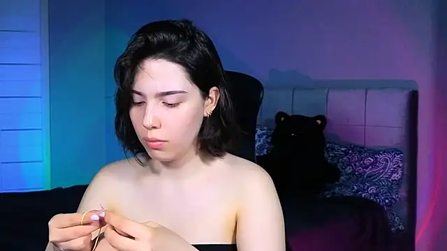 Stacy Gonzales  online show from April 11, 2026, 8:07 am