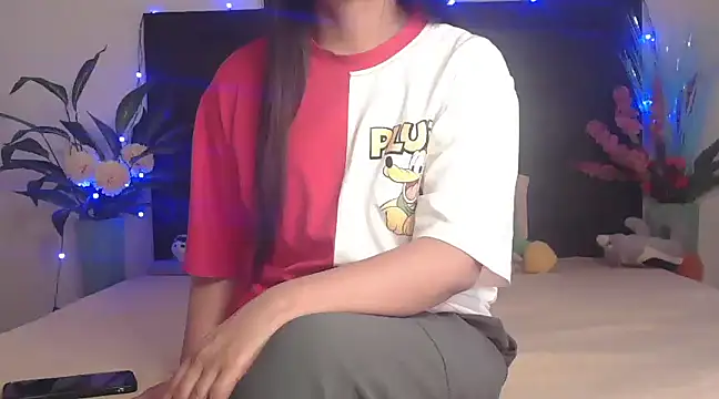 WildRuhi20 online show from March 13, 2025, 9:43 am