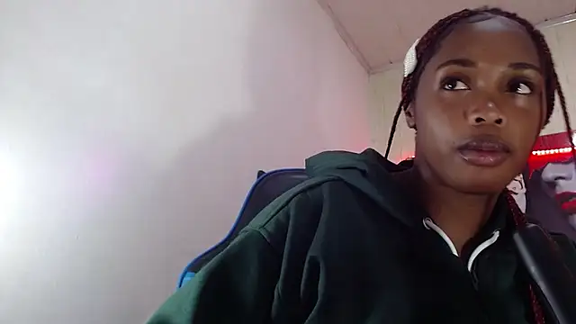 Snapshot of zendaya_wilson chatting on February 19, 2025, 8:12 am zendaya wilson online show from February 19, 2025, 8:12 am
