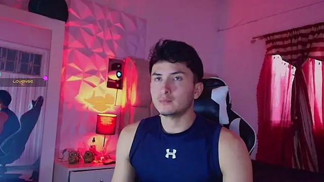 Snapshot of santyago_taylor chatting on December 30, 2024, 6:49 pm santyago taylor online show from December 30, 2024, 6:49 pm