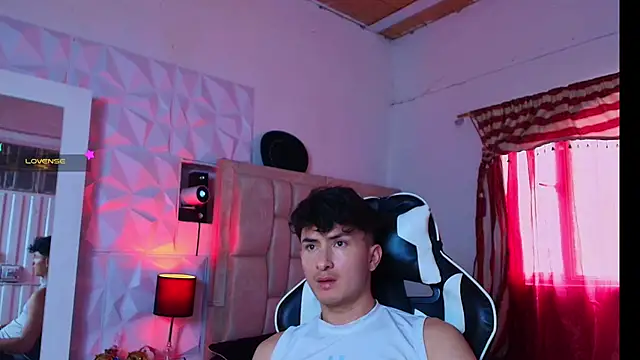 Snapshot of santyago_taylor chatting on January 9, 2025, 6:57 pm santyago taylor online show from January 9, 2025, 6:57 pm