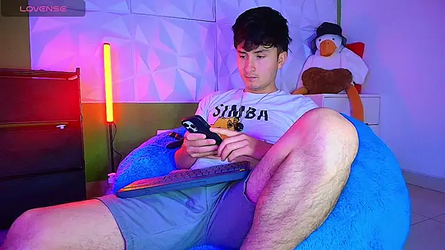 santyago taylor online show from September 29, 2025, 6:57 pm