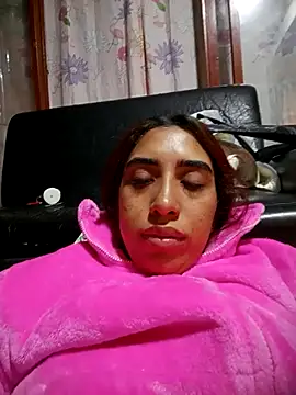 ifeelverywet andhot online show from February 13, 2025, 2:20 pm