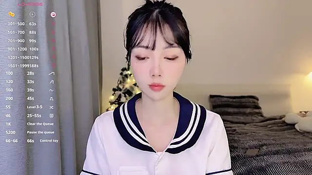 Snapshot of Fish__ chatting on February 4, 2025, 3:11 am Fish online show from February 4, 2025, 3:11 am