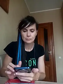 Snapshot of Francenia_lolis chatting on September 23, 2025, 6:49 am Francenia lolis online show from September 23, 2025, 6:49 am