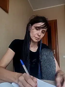 Snapshot of Francenia_lolis chatting on October 29, 2025, 7:43 am Francenia lolis online show from October 29, 2025, 7:43 am