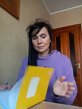 Snapshot of Francenia_lolis chatting on January 18, 2026, 10:52 am Francenia lolis online show from January 18, 2026, 10:52 am