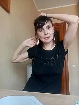 Snapshot of Francenia_lolis chatting on April 13, 2026, 2:11 pm Francenia lolis online show from April 13, 2026, 2:11 pm