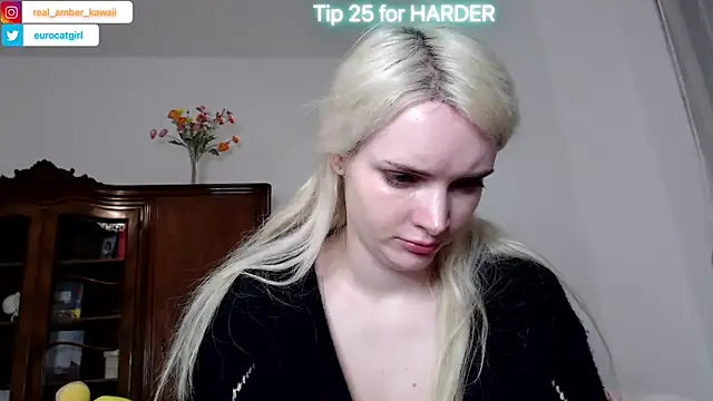 Amber Kawaii online show from March 9, 2025, 8:21 pm