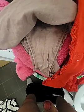 Snapshot of eric69_69 chatting on March 4, 2025, 10:49 pm eric69 69 online show from March 4, 2025, 10:49 pm