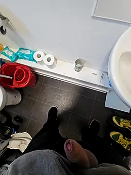 Snapshot of eric69_69 chatting on November 9, 2025, 8:23 am eric69 69 online show from November 9, 2025, 8:23 am