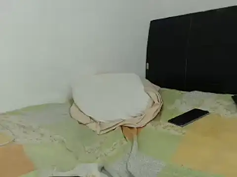 lolitabauer2 online show from March 21, 2025, 11:56 pm