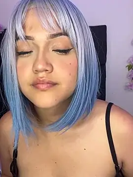 alisson carolina73 online show from February 7, 2025, 9:04 pm