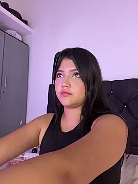 alisson carolina73 online show from March 13, 2026, 2:07 am