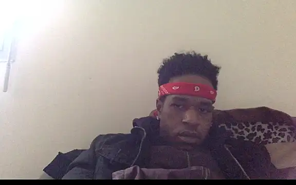 Snapshot of POPAYE972 chatting on February 15, 2026, 12:47 pm POPAYE972 online show from February 15, 2026, 12:47 pm