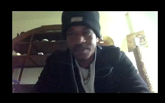 POPAYE972 online show from April 13, 2026, 5:18 pm