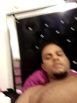 Snapshot of Hotdark chatting on January 22, 2025, 6:42 am Hotdark online show from January 22, 2025, 6:42 am