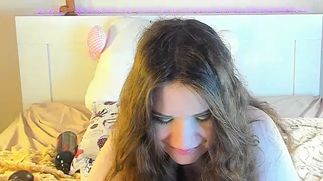 Snapshot of kuraii1_ chatting on January 19, 2025, 10:06 pm kuraii1 online show from January 19, 2025, 10:06 pm