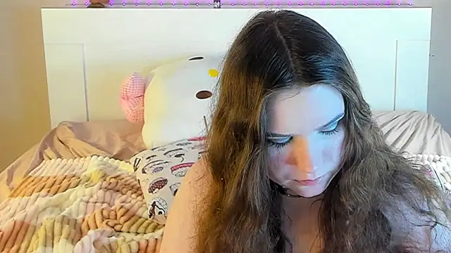 Snapshot of kuraii1_ chatting on February 3, 2025, 6:34 am kuraii1 online show from February 3, 2025, 6:34 am