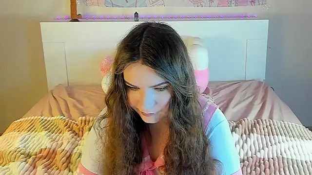 Snapshot of kuraii1_ chatting on February 8, 2025, 5:51 am kuraii1 online show from February 8, 2025, 5:51 am