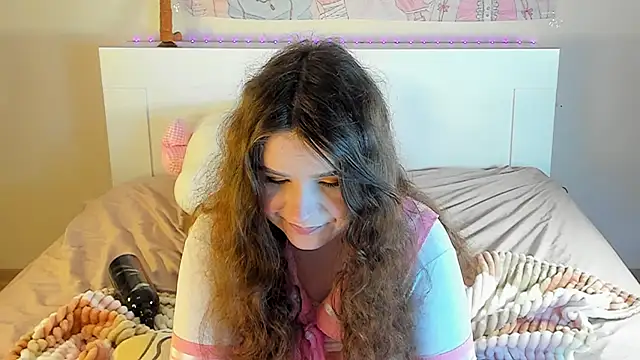 Snapshot of kuraii1_ chatting on February 11, 2025, 5:26 am kuraii1 online show from February 11, 2025, 5:26 am