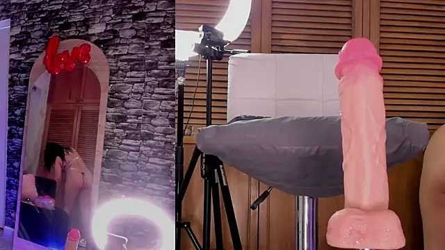 zoe backer online show from October 2, 2025, 11:17 am