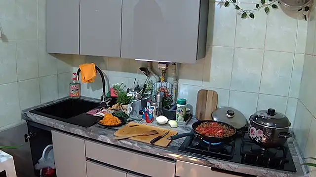 BroadFantasy online show from May 26, 2026, 8:49 pm