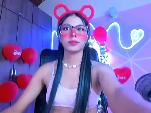 Snapshot of _ALLYSON18_ chatting on February 20, 2025, 5:51 pm ALLYSON18 online show from February 20, 2025, 5:51 pm