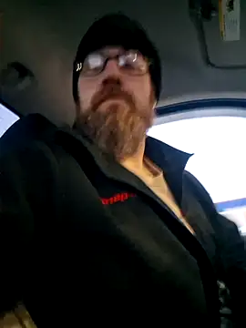 PNTlooker256 online show from February 3, 2026, 12:43 pm