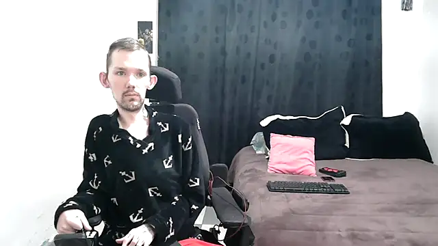 Snapshot of Sophia_and_Thomas chatting on February 20, 2025, 8:28 am Sophia and Thomas online show from February 20, 2025, 8:28 am