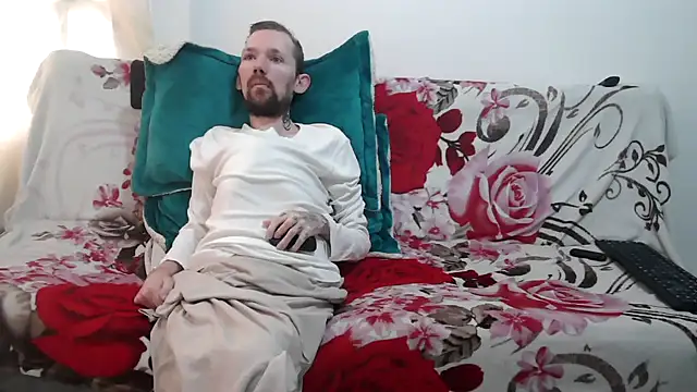 Snapshot of Sophia_and_Thomas chatting on April 8, 2026, 3:12 pm Sophia and Thomas online show from April 8, 2026, 3:12 pm