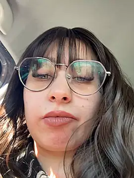 queenlo xxx online show from April 23, 2026, 3:03 pm