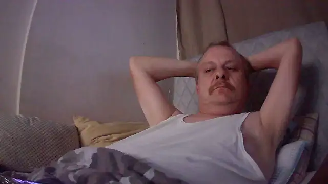 amylrmm1903 online show from September 9, 2025, 9:14 pm