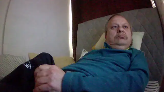 Snapshot of amylrmm1903 chatting on May 3, 2026, 7:14 am amylrmm1903 online show from May 3, 2026, 7:14 am