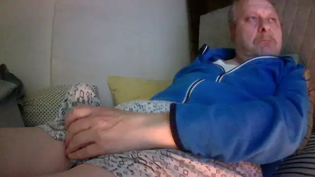 Snapshot of amylrmm1903 chatting on May 3, 2026, 8:26 pm amylrmm1903 online show from May 3, 2026, 8:26 pm