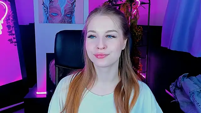 Snapshot of CuteMousee chatting on December 6, 2024, 8:37 am CuteMousee online show from December 6, 2024, 8:37 am