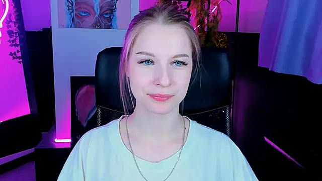 Snapshot of CuteMousee chatting on December 7, 2024, 8:44 am CuteMousee online show from December 7, 2024, 8:44 am