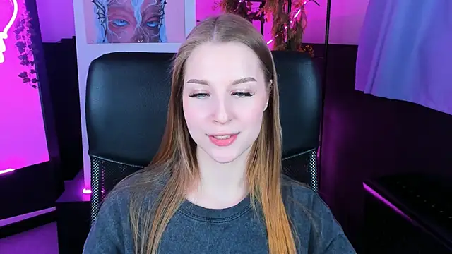 Snapshot of CuteMousee chatting on December 10, 2024, 1:33 pm CuteMousee online show from December 10, 2024, 1:33 pm