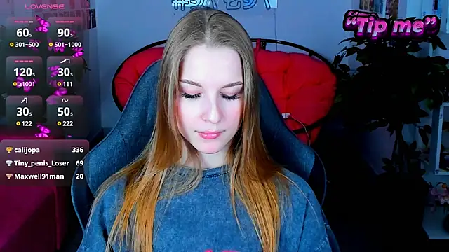 Snapshot of CuteMousee chatting on January 4, 2025, 11:54 am CuteMousee online show from January 4, 2025, 11:54 am