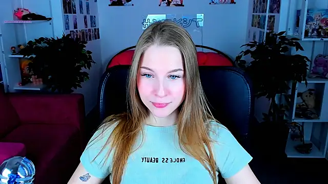 Snapshot of CuteMousee chatting on January 23, 2025, 2:50 pm CuteMousee online show from January 23, 2025, 2:50 pm