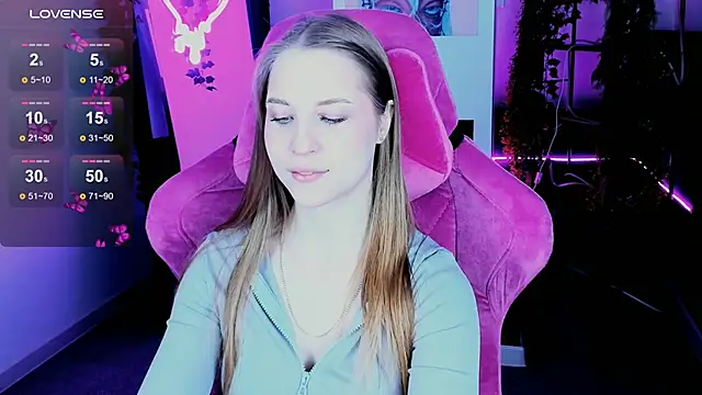 Snapshot of CuteMousee chatting on October 6, 2025, 5:27 am CuteMousee online show from October 6, 2025, 5:27 am