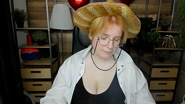 Snapshot of Java_fire chatting on October 28, 2025, 10:12 pm Java fire online show from October 28, 2025, 10:12 pm