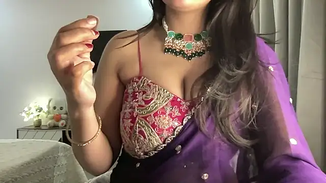 Snapshot of Wild_Fantasy_7 chatting on October 22, 2025, 8:52 pm Wild Fantasy 7 online show from October 22, 2025, 8:52 pm