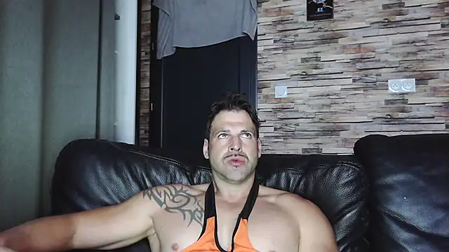 Snapshot of XxBigboybandxX chatting on October 16, 2025, 6:14 am XxBigboybandxX online show from October 16, 2025, 6:14 am